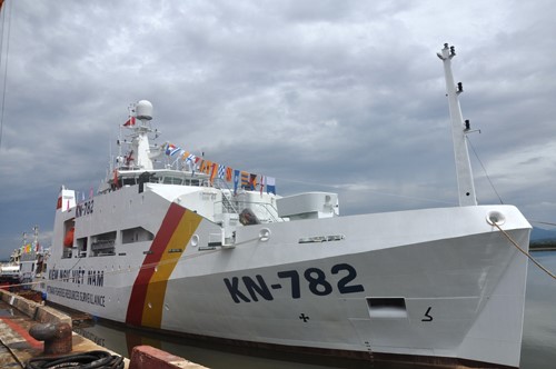 Fishery boat length 90,5m KN 782, 14m wide, 7m height romantic, relaxing water quality up to 2,500 tons. Photo: T.H 